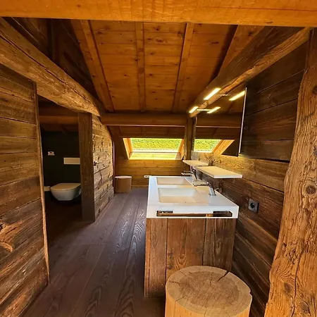 Spacious In シャレー オヴィファ